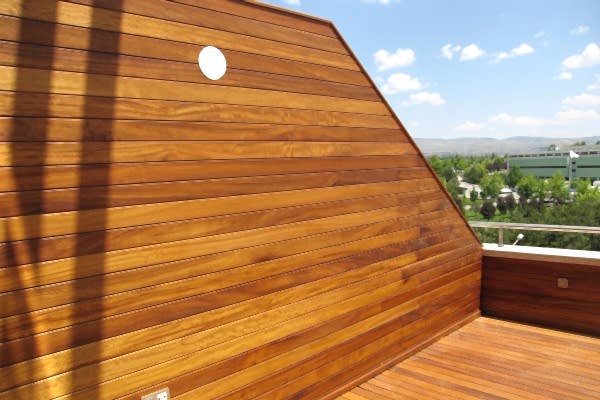 İroko Ahşap Duvar Kaplama